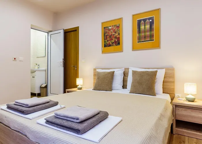 за гости ирис 2 Iris Guest 2 *